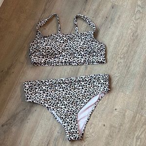 Ribbed cheetah two women’s two piece